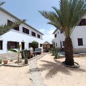 Na Areia , Sal Rei Cap-Vert