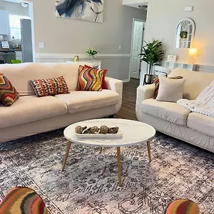 https://villa-queen-city-family-friendly-entire-house.1sthotelscharlotte.com