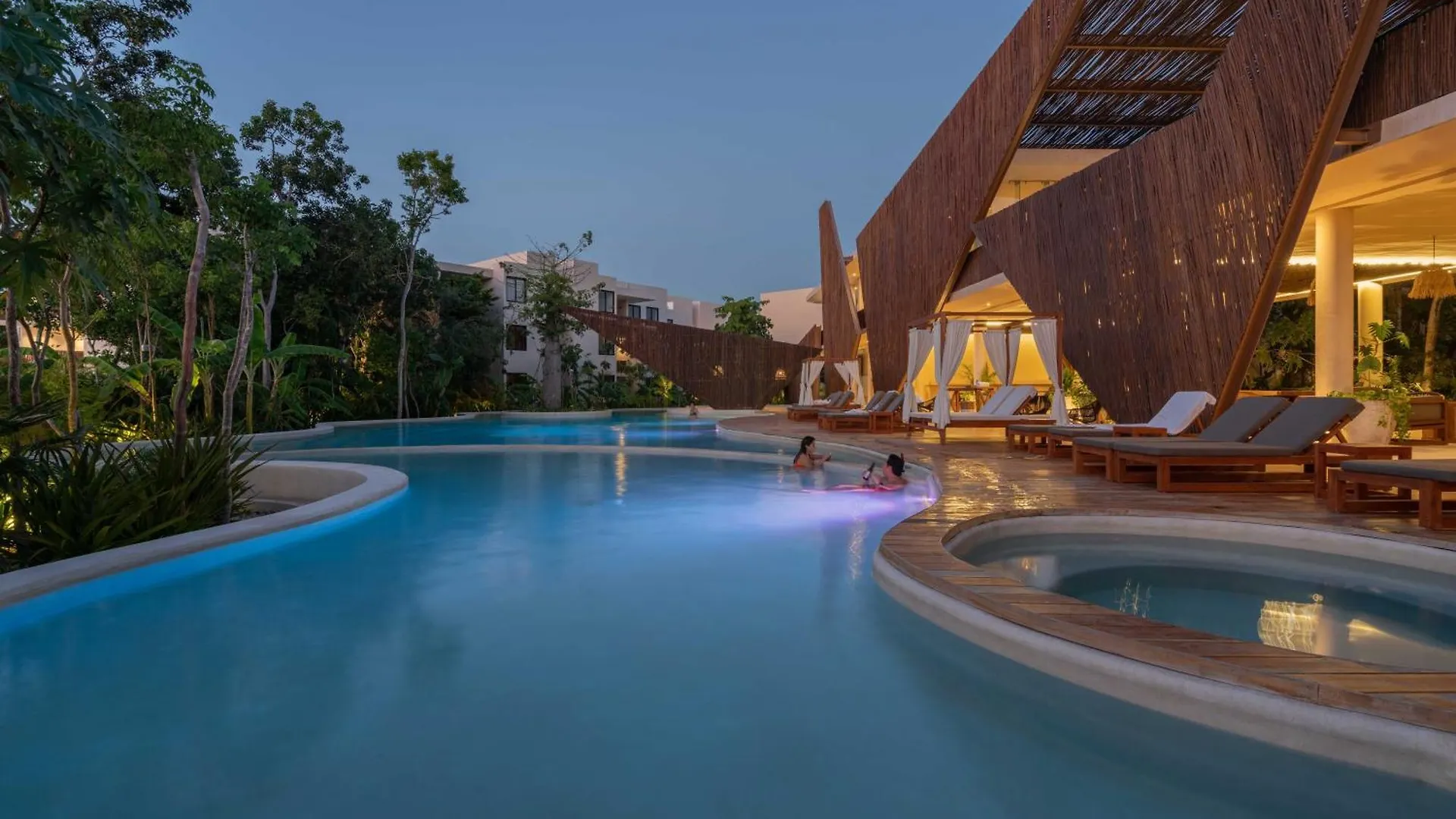 Tulum Penthouse Oasis: Rooftop Pool & Luxury Stay Mexico