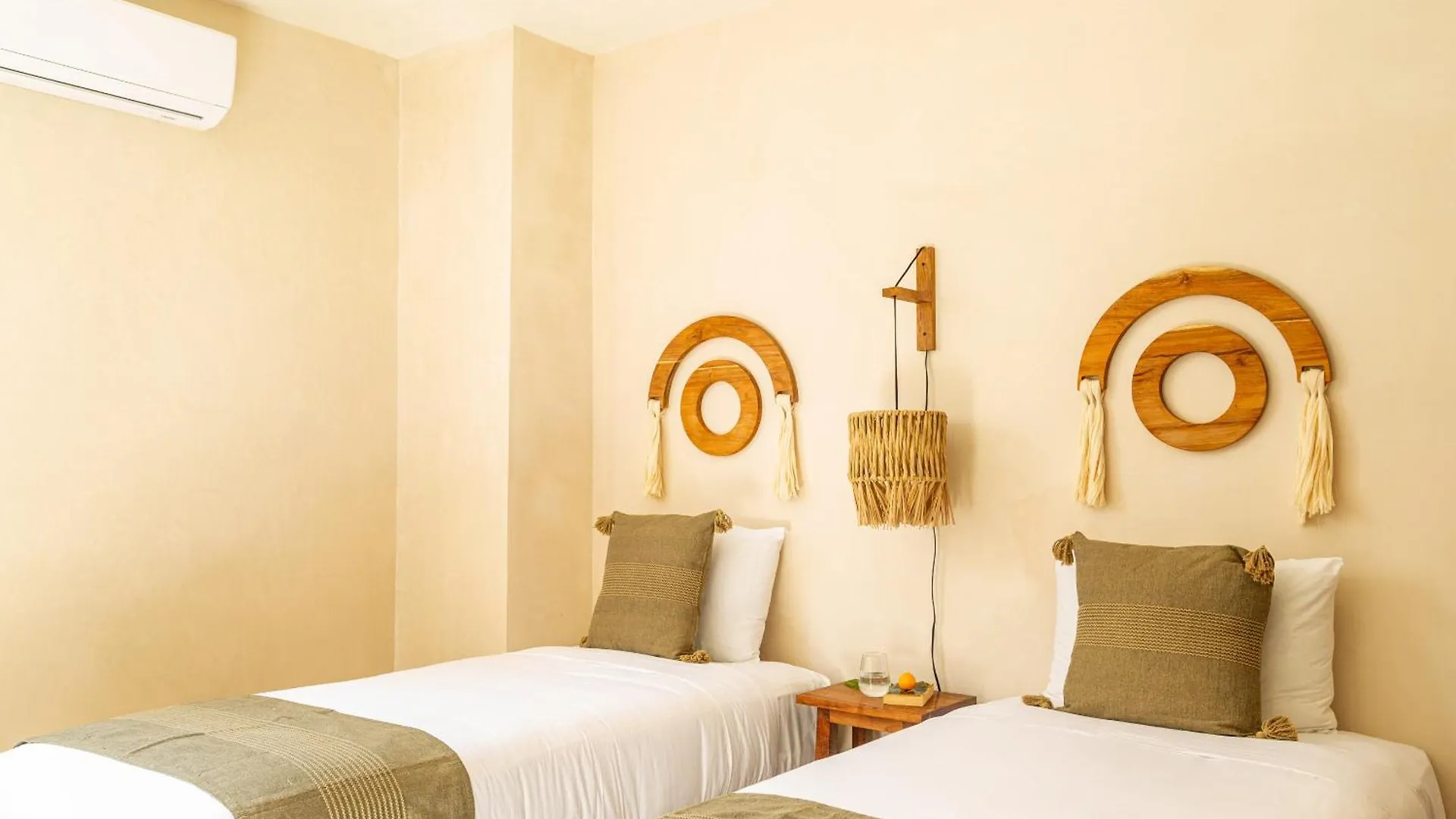 Tulum Penthouse Oasis: Rooftop Pool & Luxury Stay Apartment