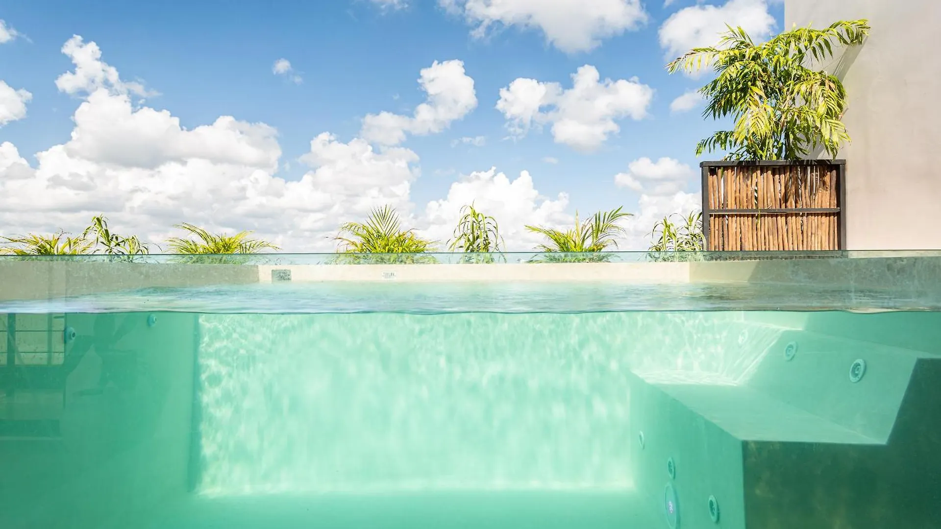 Tulum Penthouse Oasis: Rooftop Pool & Luxury Stay 0*,
