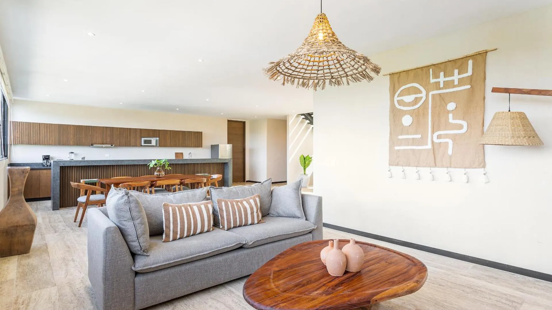 Tulum Penthouse Oasis: Rooftop Pool & Luxury Stay